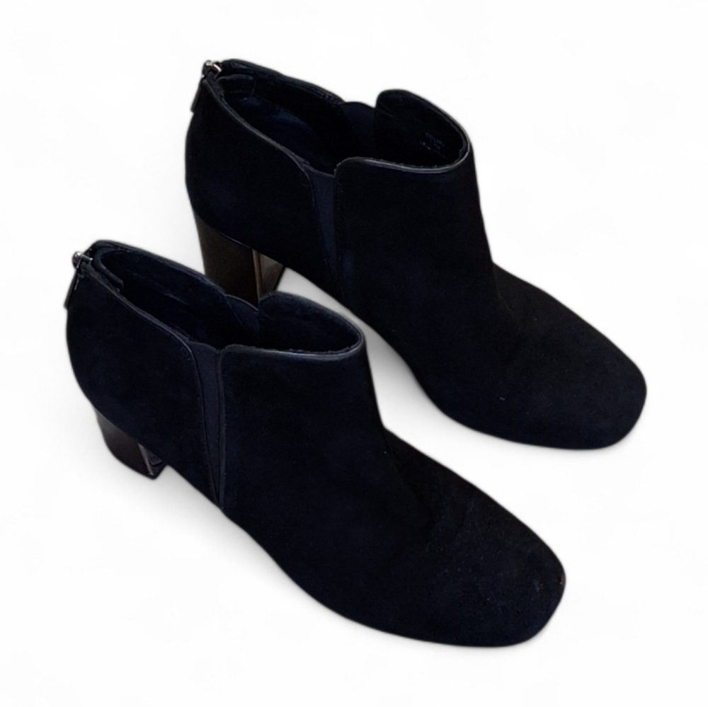 Donald J Pliner Black Suede Block Heel Square Toe Women's Ankle Boots Size 7.5